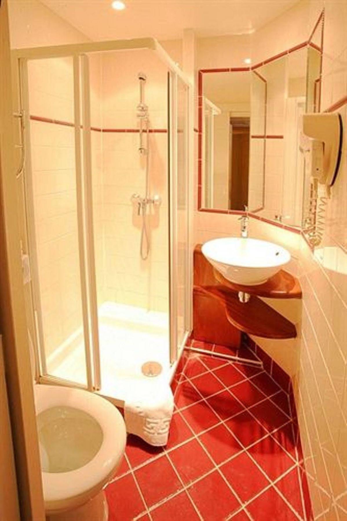 Hotel Korner Etoile 3*